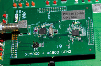 《图二十四 XC800 COFDM数字解调器，采用Xceive专利的直接数字接口（XDDI），对混合式调谐器具备极高的整合性能。》
