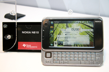 《图五 内建TI OMAP 2的Nokia N810》