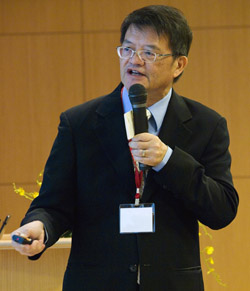 《圖二  經濟部技術處科技專家詹文鑫》
