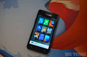 图一 : Firefox OS目前以三星Galaxy S2为主力开发手机 BigPic:640x424