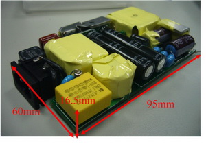 圖八 : 　圖中轉換器是一種90W/19V小型電源轉換器