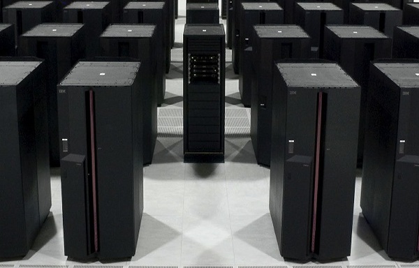 图四 : 量子计算机的作业效率，将等于传统计算机40亿台同时运作