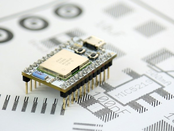 圖六 : Spark Core是針對物聯網裝置所開發出的一款開放原始碼微型開發板。