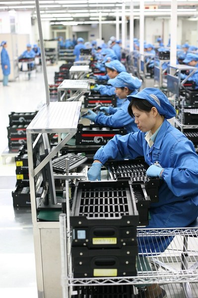 图1 : 过去大陆因为人力成本低廉，吸引不少台湾业者过去设厂，如今在成本大幅提升的情况下，工业机器人的发展再度受到高度重视。 （Source：scir.org）