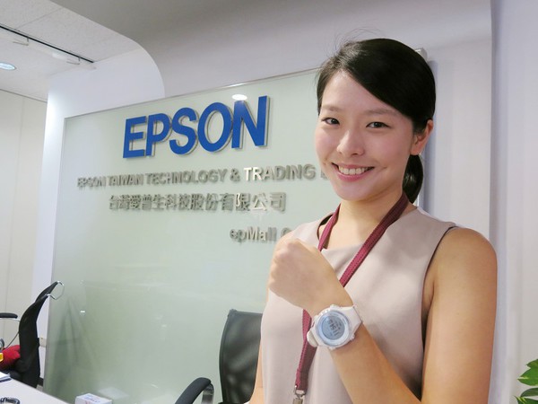 圖5 : EPSON影像科技事業部產品行銷主任張慈薇（攝影：姚嘉洋）