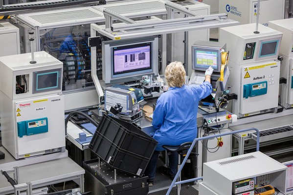 圖1 : 西門子的Amberg工業4.0工廠採用該公司的智慧化製造系統，成為全球知名的智慧工廠示範案例。（Source:Siemens）