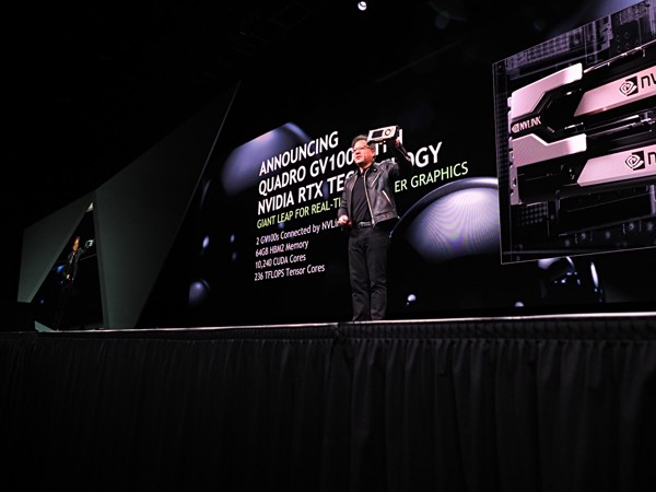 图1 :  NVIDIA创办人暨执行长黄仁勋宣布推出Quadro GV100 GPU。(Source: NVIDIA)