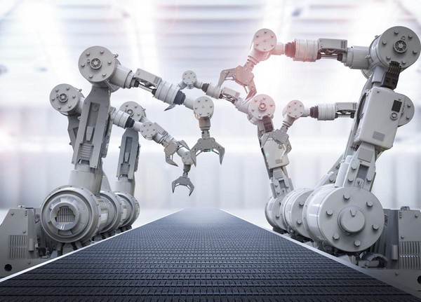 图1 : 工业机器人是智慧制造的重要设备，2019年全球机械产业景气虽然不隹，不过在工业4.0的带动下，工业机器人的後续发展仍乐观。（source: Computerworld）
