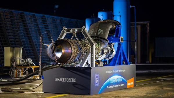圖二 : 易捷航空和勞斯萊斯集團成功測試氫動力飛機發動機(source：Rolls-Royce)