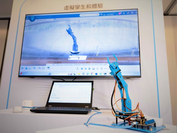 圖一 : 達梭系統舉行的年度高峰論壇,展示最新3D UNIV+RSES應用實例,與跨產業應用情境。