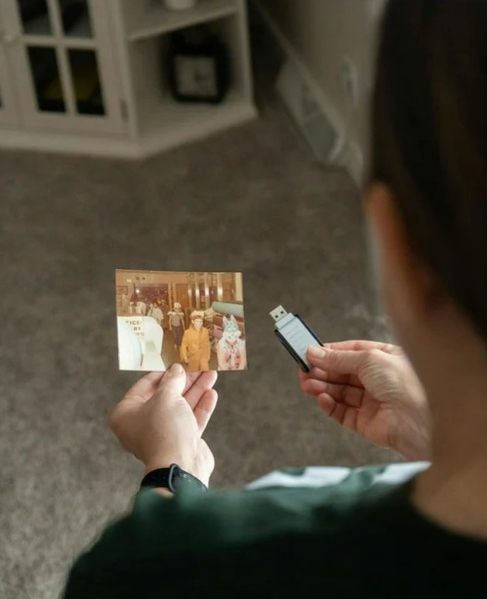 圖一 : USB4 2.1標誌著通用序列匯流排(USB)進入超高頻、高密度編碼的新時代。