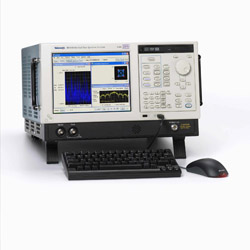 Tektronix-RSA6100A实时频谱分析仪(图:厂商提供)