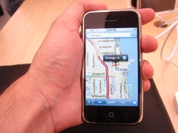 在综合手机上，最能突显GPS的空间信息应用了(Source: juanpg 提供)