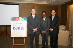 SolidWorks 產品管理總監Fielder Hiss;亞太區分析產品技術經理Rajagopalan Varadarajan;實威科技總經理許泰源一同合影