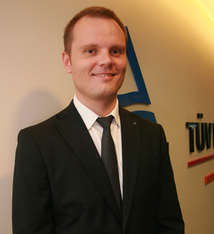 台灣德國萊因太陽能光電服務能源及環境科技副理Robert Struwe指出，測試驗證機構目前要做的，就是針對不同太陽能材料和模組產品，準備好每一項測試驗證項目，因應太陽能產業客製化產品的驗證需求。
 BigPic:457x500