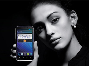 中兴在MWC中发表四核心智能手机ZTE Era,采用1.3 GHz NVIDIA Tegra 3处理器,宣示进入四核心市场。 BigPic:606x454