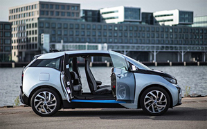 BMW展示电动车，可透过Galaxy Gear随时了解汽车相关信息