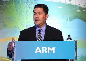 ARM执行副总裁兼全球业务开发总裁Antonio J. Viana说，ARM正不断引爆智能生活的新革命，并擘画「隐形的智能」未来蓝图。