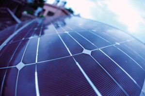 为维持市场的成长，下游发电系统项目已成为各太阳业者布局的重点。