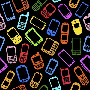 智慧手机的低价化、超低价化，也等于在复制DTR、LC/ULC手机的分饼性成长。多销出一支智慧手机，则侵蚀原有功能手机的出货机会。