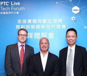 PTC Tech Forum三位講者合影(右至左)台灣區總經理卓曾中,PTC亞太業務資深副總裁James Pappas ,PTC亞太區CAD事業群協理Greg Brown.