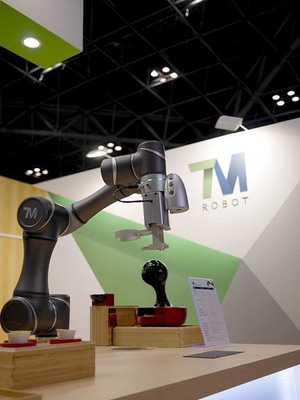 廣明光電於東京機器人展推出協作型機器人TM5