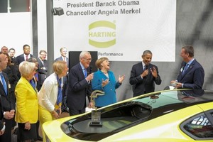 浩亭去年在德国汉诺威工业博览会的展台：浩亭家族非常荣幸地在展会第一天接待德国总理安格拉·默克尔和美国总统巴拉克·奥巴马。
