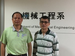 圖為中華科技大學機械工程系暨機電光研究所副教授兼系主任吳正鵬博士(右)、副教授劉履新(左)