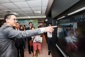 台灣微軟總經理孫基康指出，希望藉由微軟與中華大學共造的AI+體驗中心，啟迪學生對於科技的無限想像，創新AI落地應用。