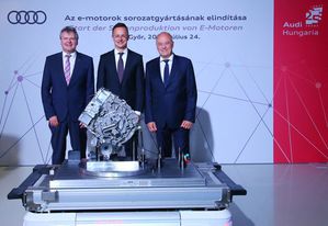 Audi全新的世代在欧洲的匈牙利揭开了序幕，宣布Audi电动马达生产线正式启动。