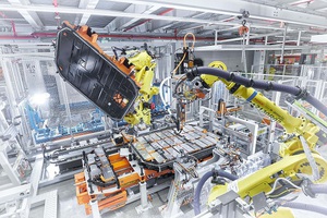 Audi 布鲁塞尔工厂取得碳中和认证後，更因该厂所设计制造的Audi e-tron 电池铝外壳的制程，再获得全球铝业管理倡议ASI永续发展认证。