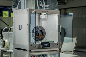 得益於 igus 和 Ultimaker 在材料方面的合作，用戶可以在短短幾分鐘內列印出低磨損的動態部件。（來源：igus GmbH）