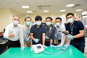 工研院与产业合作，团队17天打造完成台湾首台呼吸器原型机，为台湾产业争取布局高阶医材机会。(source: ITRI)
