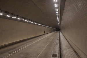 台北市已改造完成的8條隧道，LED隧道照明的總用電量節省50% 以上，實際用電量下降了70%。