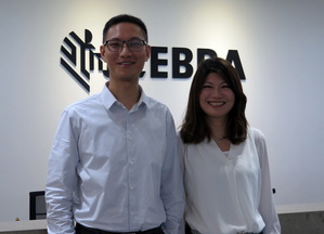 斑馬科技台灣區總監 陳怡君(右) 、及斑馬科技大中華區機器視覺及影像產品線銷售經理 高雲峰(左)