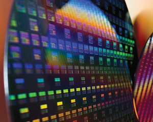 據經濟部統計台灣積體電路業今年受惠於HPC與AI需求,期望先由IC設計帶頭,引領晶圓代工、DRAM等產業轉正。