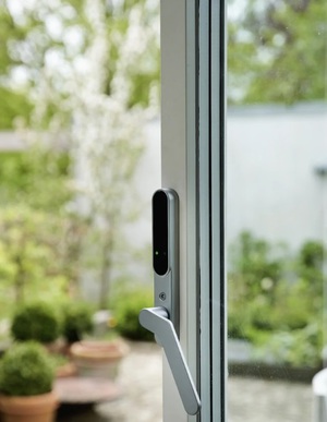 nRF52840 SoC 採用全自動電源管理系統，可以將功耗降至最低