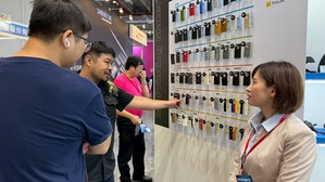 通業技研現場直接展示ToughOne高韌性材料可承受實際加工作業，如鑽孔與鎖附，滿足功能性原型需求。圖二為展示ToughOne高韌性材料可承受實際加工作業，如鑽孔與鎖附，滿足功能性原型需求。