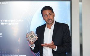 博通光學系統部門行銷與營運副總裁 Manish Mehta