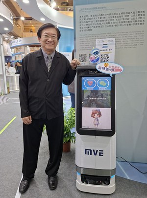 芝程科技技術長沙舟指出，「芝程小智AI照護機器人」整合射頻偵測、AI互動與AI環境感測等多項自主核心技術。