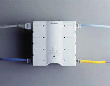 《圖二　Cable連接Hub的情形，特殊的顏色有時代表不同功能的線材》