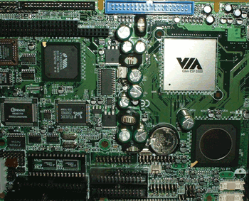 《图十一 VIA Eden似乎于嵌入式市场有些斩获，此为Eden芯片组成的单板计算机》