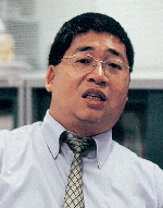 《照片人物　Zilog應用工程部經理施榮》