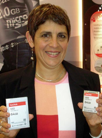 《图十七 SanDisk个人计算机与工业产品营销总监Doreet Oren》