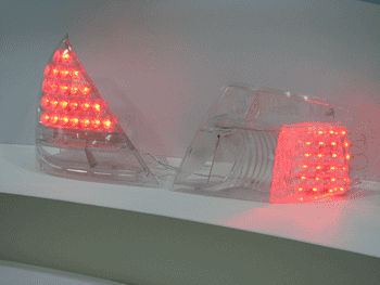 《圖七　台達發表之LED煞車尾燈》