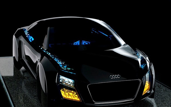 图六 : Audi汽车不仅展示自动驾驶系统，原车系配上LED灯光的设计，更是酷炫。(Source:Audi)