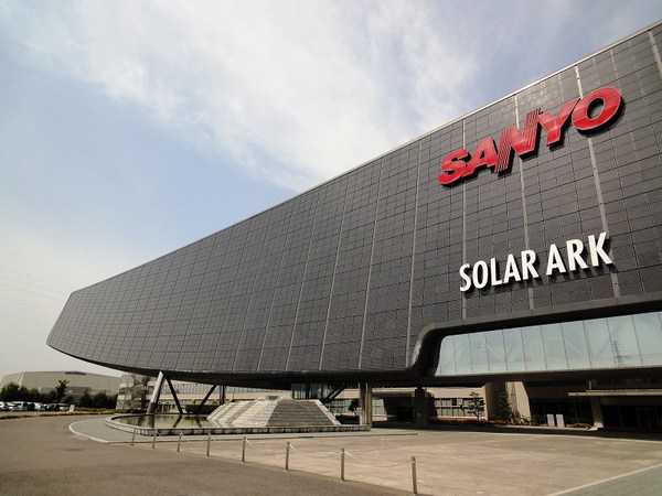 圖十 : 日本Sanyo公司的太陽方舟。