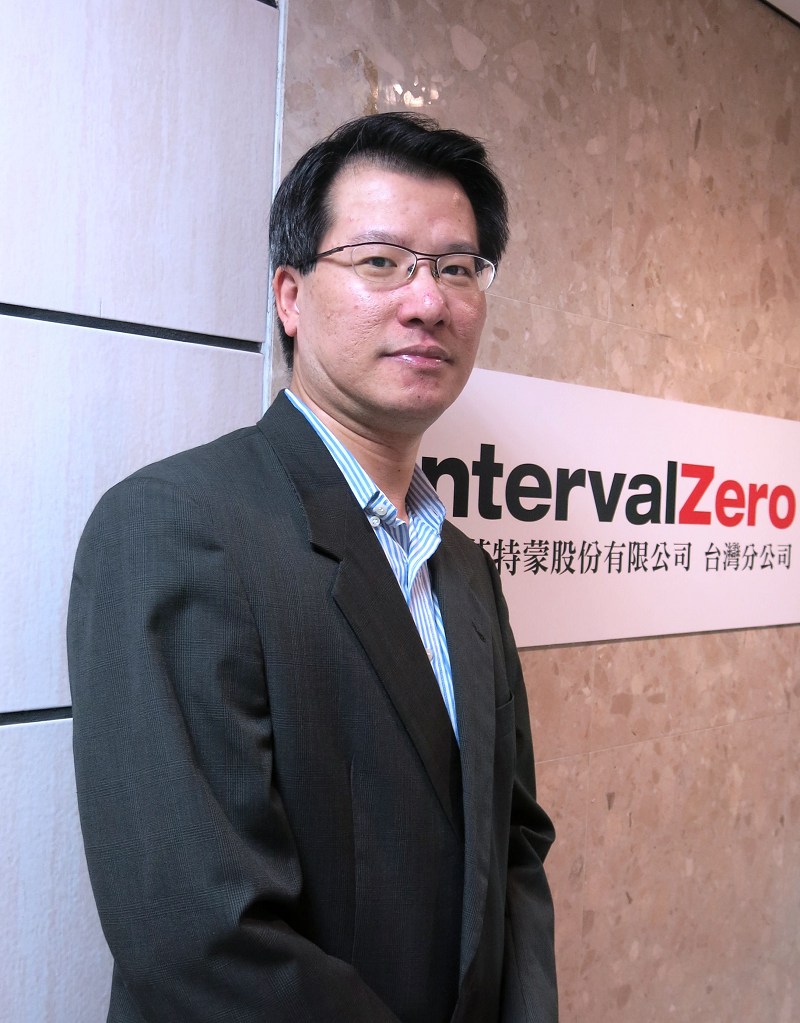IntervalZero亞太區業務與行銷副總裁洪育浩表示，Softmotion是透過軟體以函式庫與高階語法，進行開發運動控制的作動。