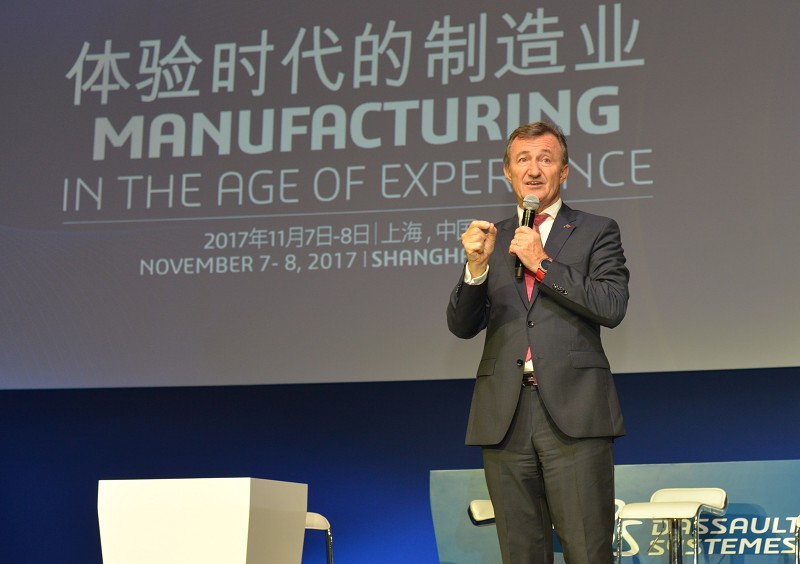 達梭系統董事會副主席兼首席執行長Bernard Charles總結，單純製造高質量產品的真正價值係存在於體驗的過程，可讓企業有更多動力創新。（攝影╱陳念舜）