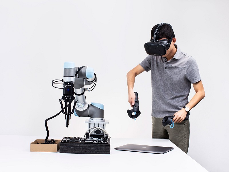人工智慧尤其是服務型智慧機器人的發展雖然一日千里，但擔心「反攻人類」為時過早。(source: Wired)